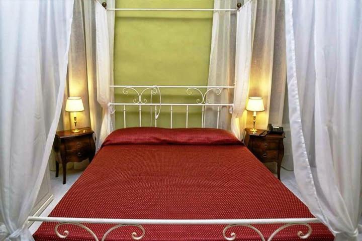 Palazzo Riario Bed & Breakfast Viterbo Exterior photo